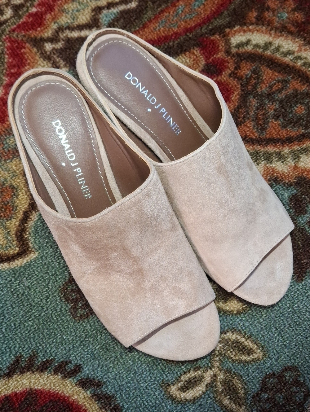 Donald J. Pliner Blush Suede Open-Toe Mules Size 6